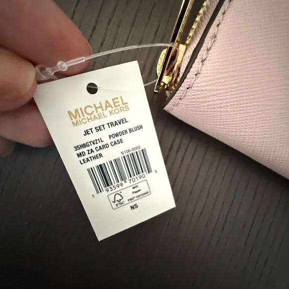 Michael Kors Blush Pink Wallet - Picture 3 of 3